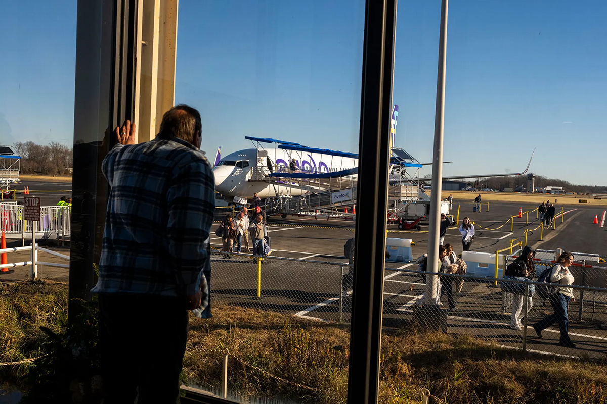 Coming to a Tiny Airport Near You:New Airlines